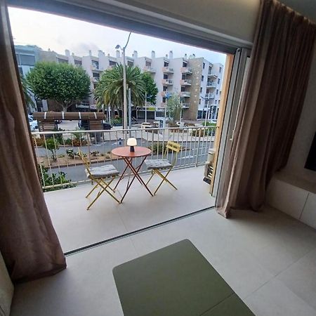 Superbe Appartement A 2 Minutes De La Mer Кавалер-сюр-Мер Екстер'єр фото